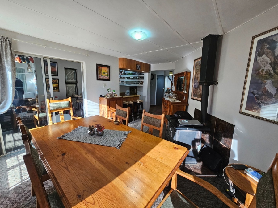 To Let 5 Bedroom Property for Rent in La Provance Free State